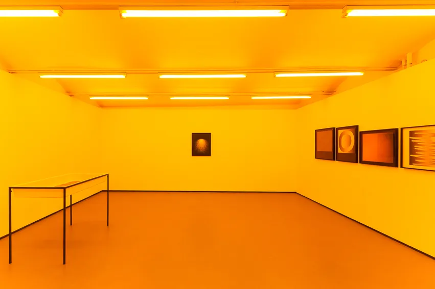 Yellow Darkroom / Ausstellungsansicht Fotogalerie Wien
