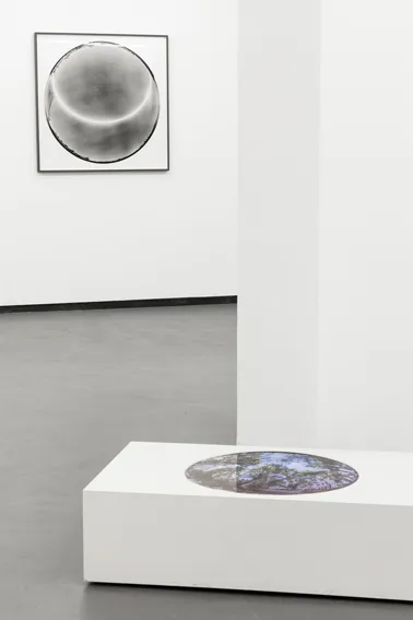 Yellow Darkroom / Ausstellungsansicht Fotogalerie Wien