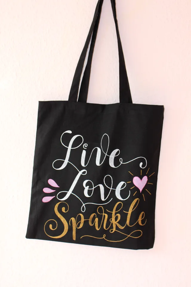 DIY Projekte: Lettering on Bags