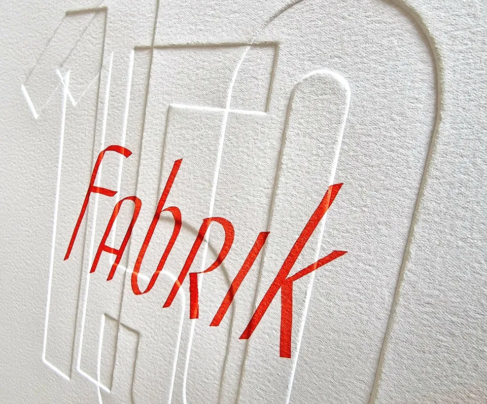 Kalligraphie mit Handprägung